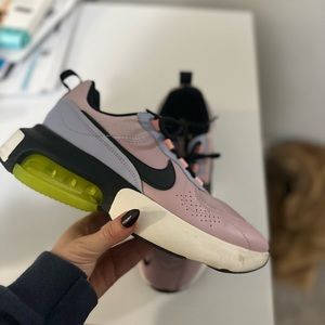 Nike sneaker shoes